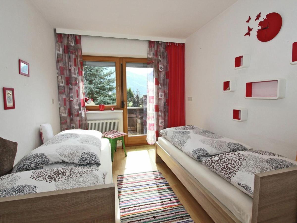 Spacious Apartment In Stumm Tyrol With Balcony Bagian luar foto