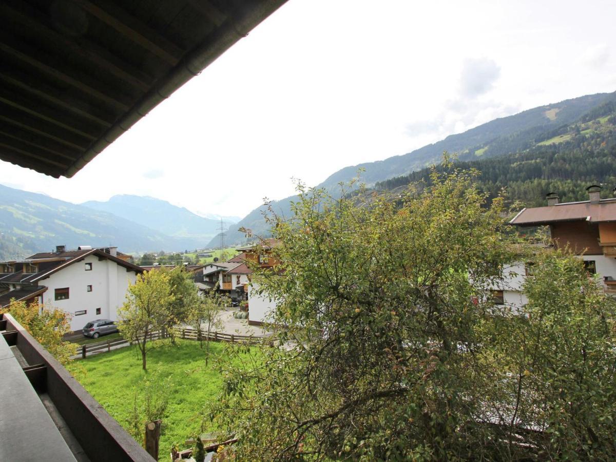 Spacious Apartment In Stumm Tyrol With Balcony Bagian luar foto