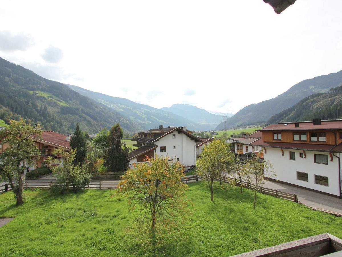 Spacious Apartment In Stumm Tyrol With Balcony Bagian luar foto